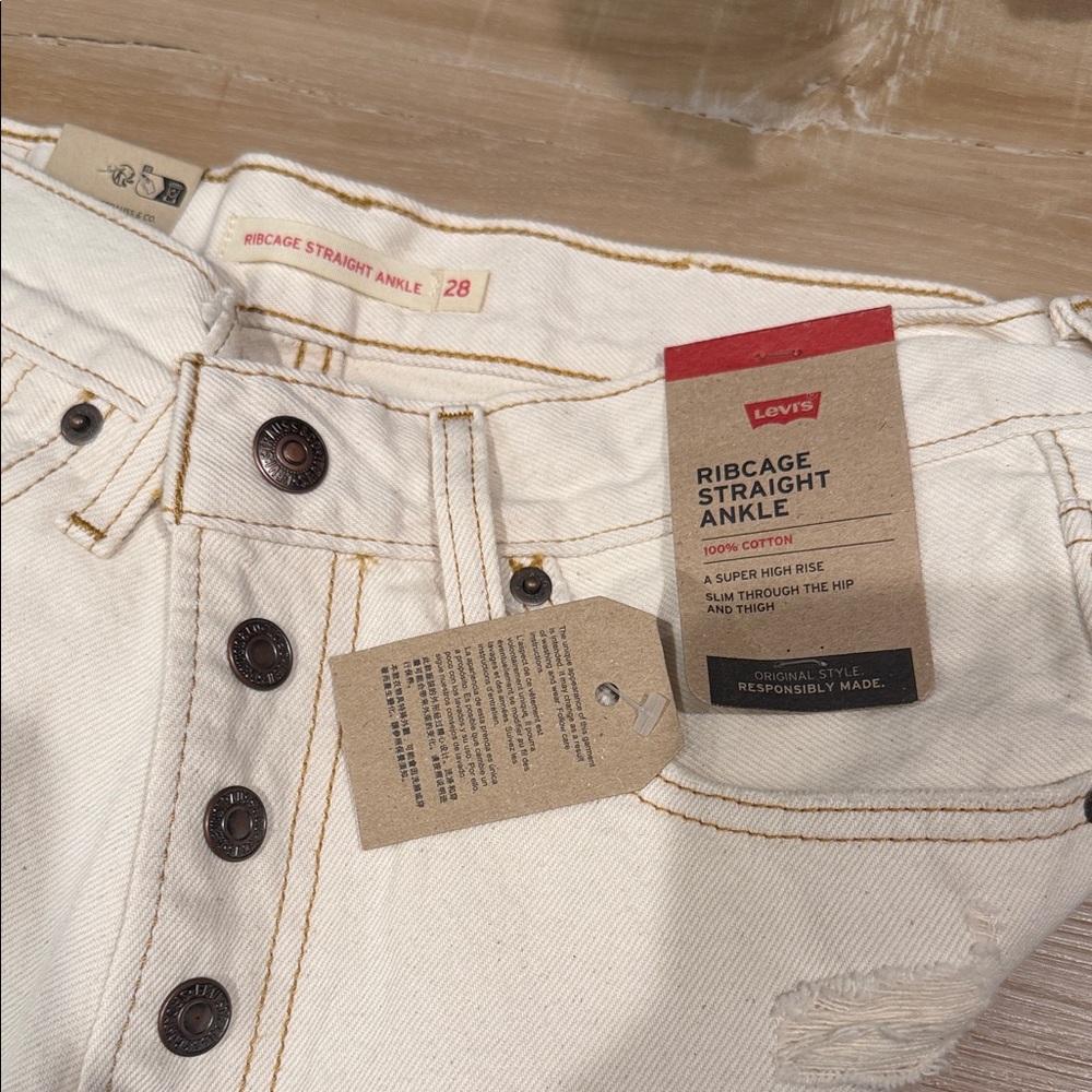 Levi's Ribcage Straight Ankle - Picture 5 of 9